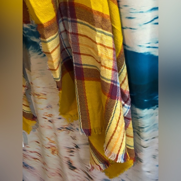 Old Navy Yellow Plaid Flannel Fringe Scarf Wrap NWT - Picture 6 of 14